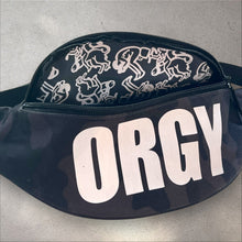 Load image into Gallery viewer, Group chill bumbag

