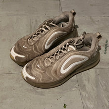 Load image into Gallery viewer, Dirty trainers
